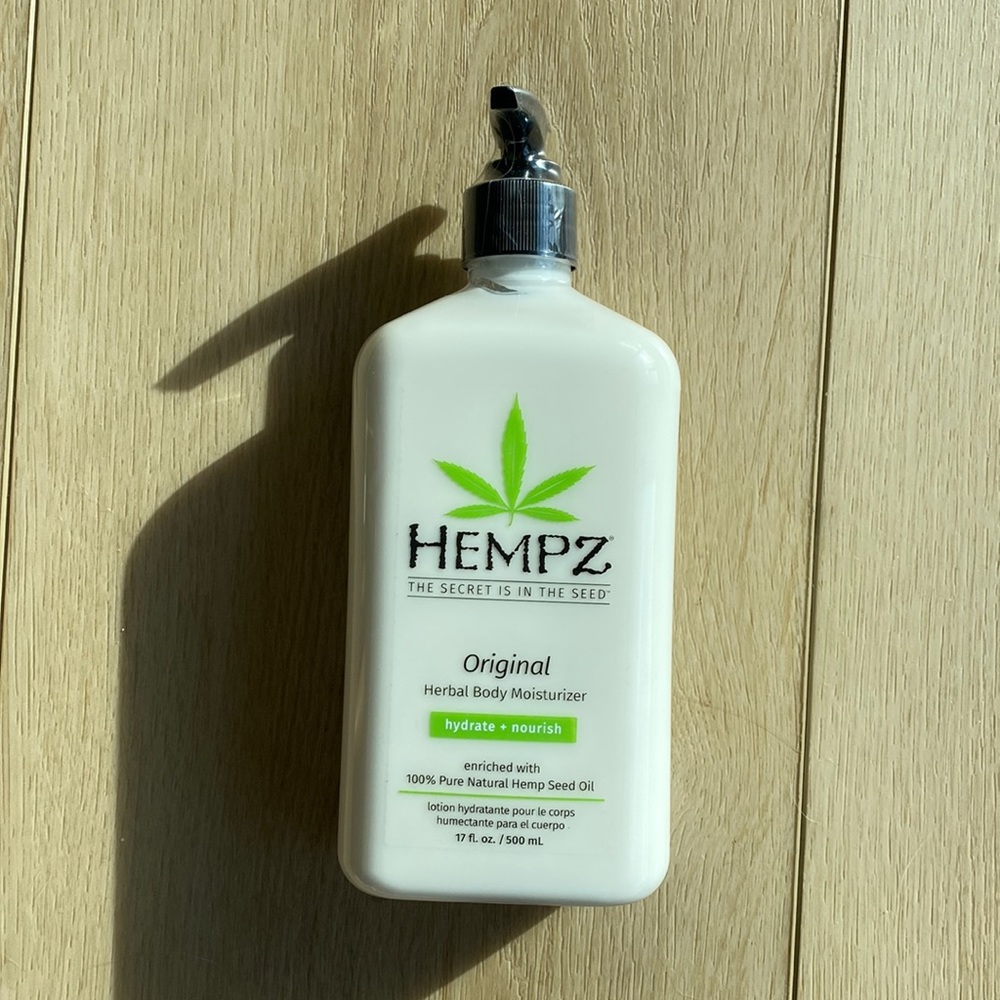 NWT Hempz original lotion